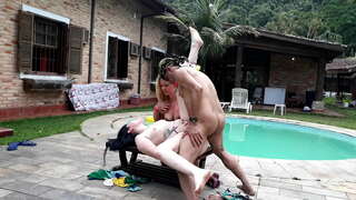 ���ორის na piscina ���ორის na piscina