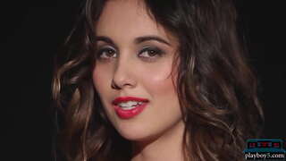 Латиноамериканская красотка милф бо пузырчатыми попками раздевается дар ҷараени мулоқот аз орзуҳои худ