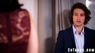 Prom Peuting Kinda Kindles Gairah Antara Bro And Sis