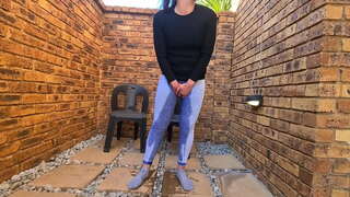 Bucmaste titule kurve u zatvorenom prostoru i na otvorenom писающие selekcija | mokro i prljavo