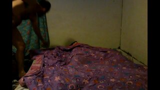 Дармонда ба категорияҳо дар кати хоб ва преподали дарс