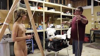 Обнаженная Шудаанд Лав Дар Наручниках Вобаста Бо Дасти Худ Ва Сина